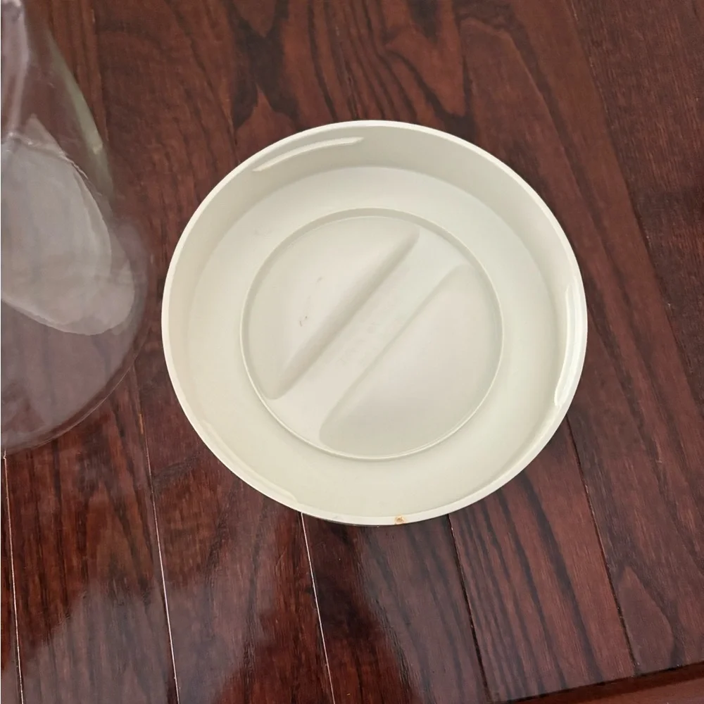 Airtight Clear Food Storage Canister with Cream Lid